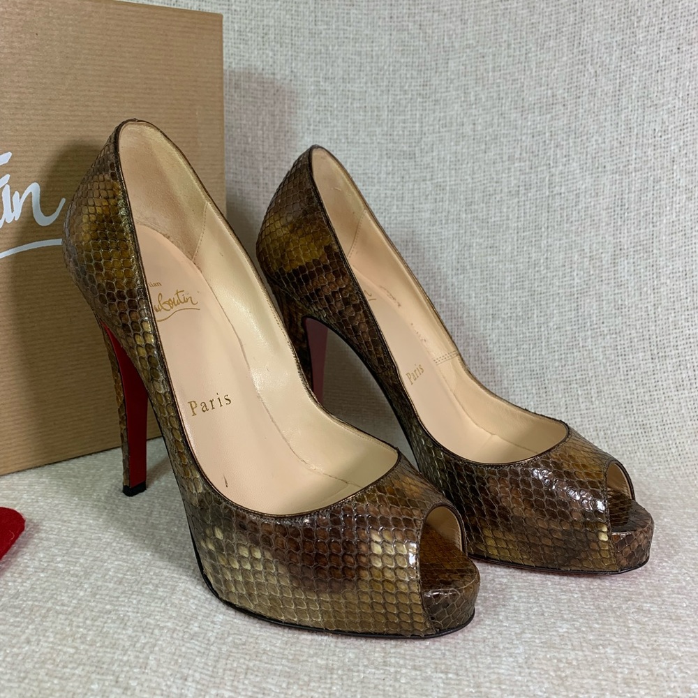 Christian Louboutin Very Prive Python Pumps 35.5 - image 1